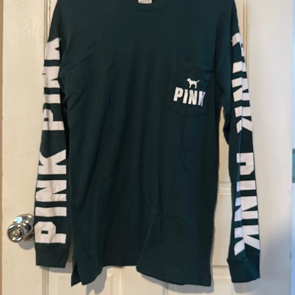 PINK Victoria's Secret Tops - VS lounge top